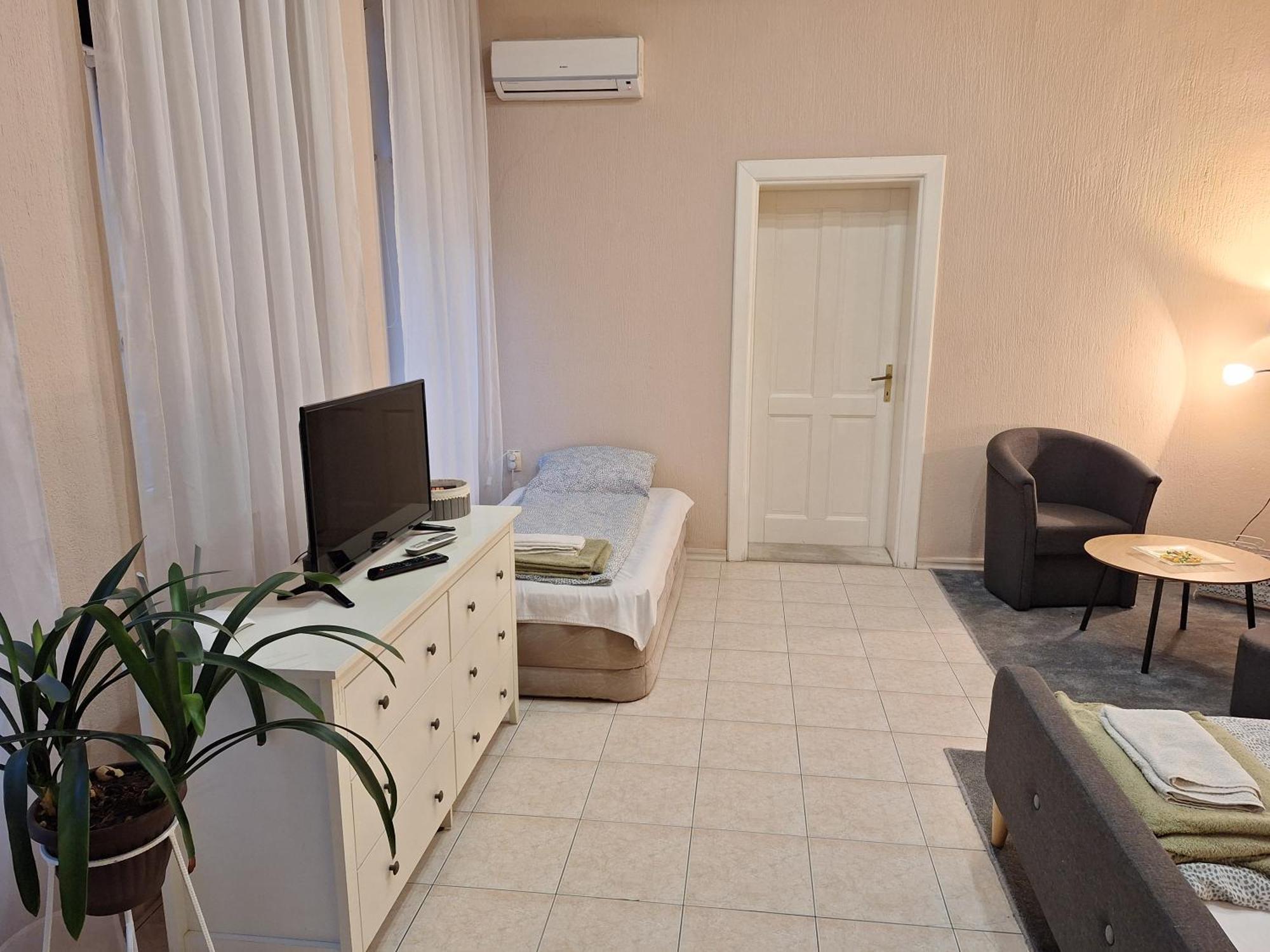 Mainstreet Apartman ซูโบติกา ภายนอก รูปภาพ